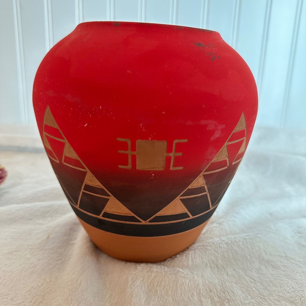 Unbranded Vntge Southwest Pottery Vase Med Red Good Etched Geometric Terracotta
